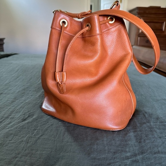 Gucci Drawstring Bucket Bag - Picture 3 of 15
